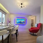 דירה Sky Penthouse-blloku טיראנה