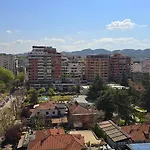 Lägenhet Sky Penthouse-blloku Tirana