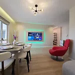 Sky Penthouse-blloku * تيرانا