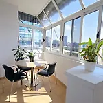 Sky Penthouse-blloku * تيرانا
