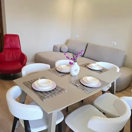 דירה Sky Penthouse-blloku טיראנה